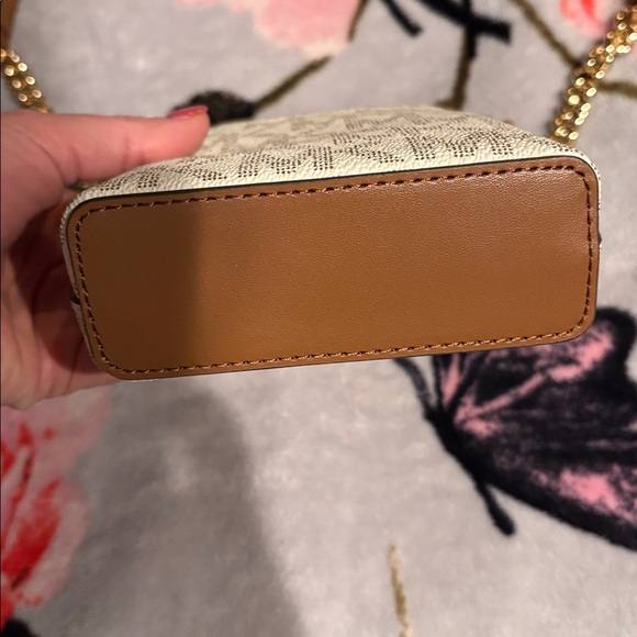 Michael Kors Beige and Brown Crossbody Bag - Picture 6 of 14